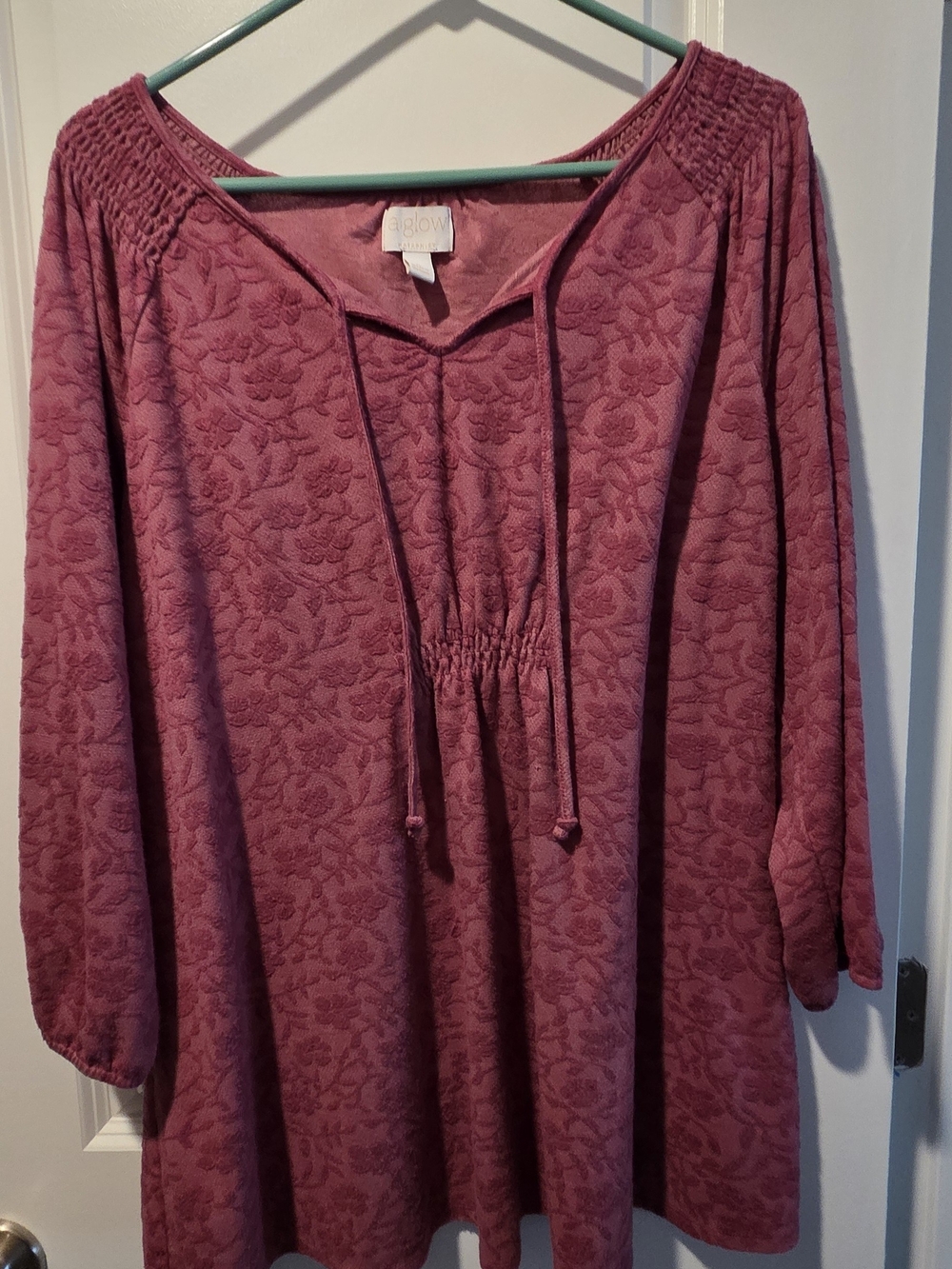 a:glow Dusty Rose Floral Textured Top